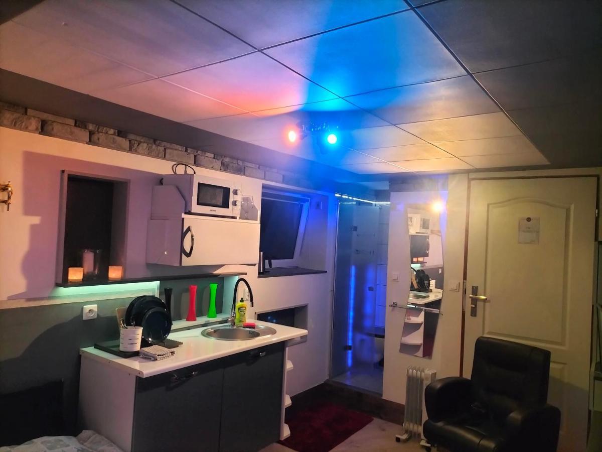 24H Gdynia Mini Apartamenty Na Kod Dostepu & Free Parking & No Keys Exterior photo